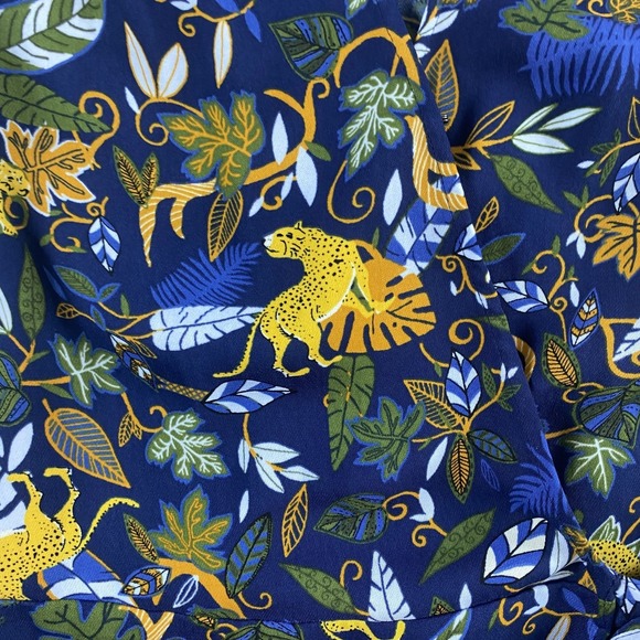 2/$30 J Crew Factory Wrap Dress 0 Navy Blue Cheetah Jungle Novelty Print Satin - Picture 8 of 13